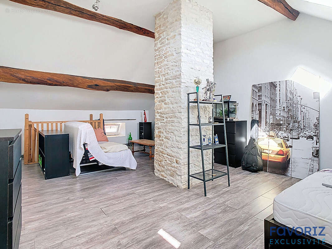 Maison à FONTAINE-FRANCAISE