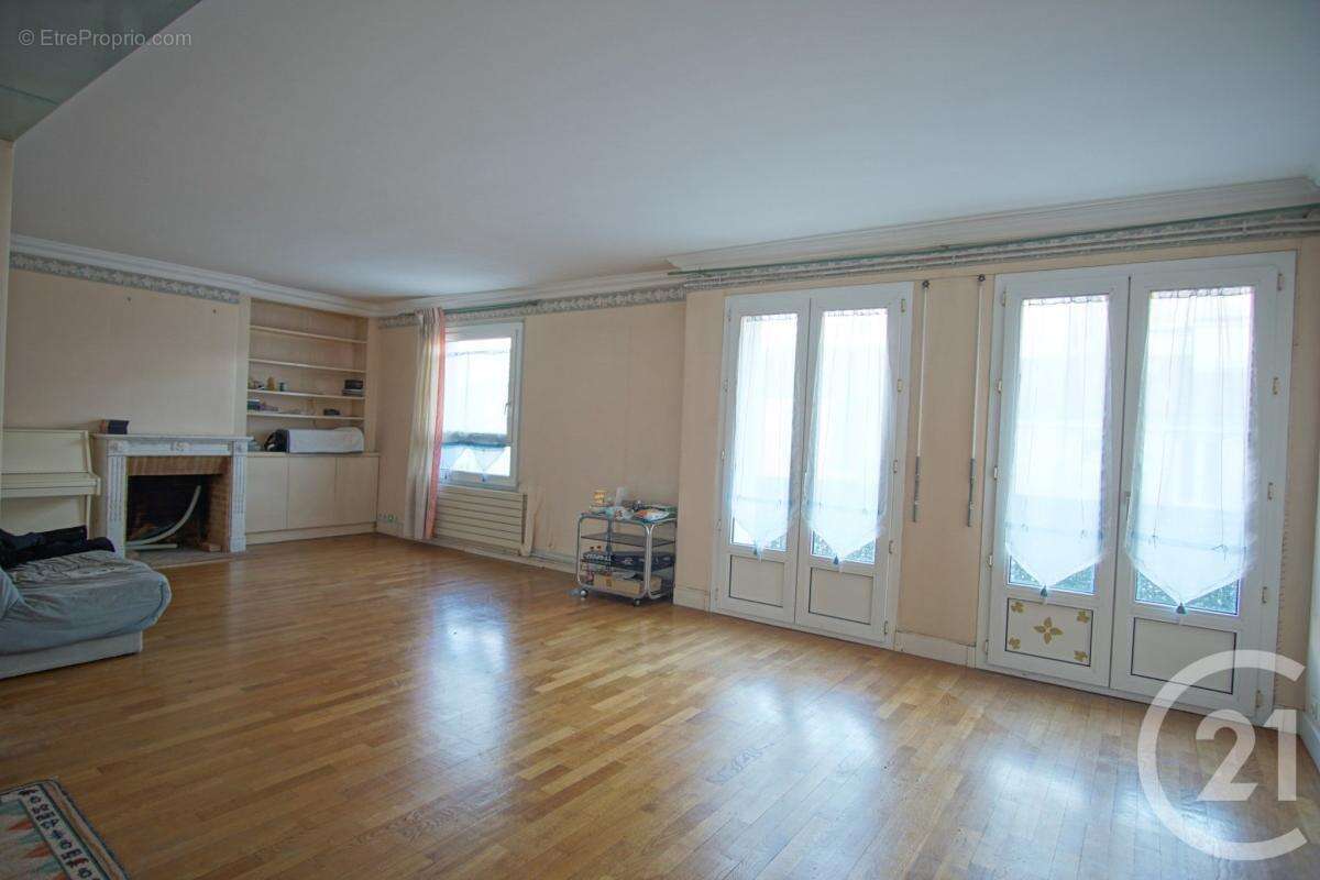 Appartement à CHOISY-LE-ROI