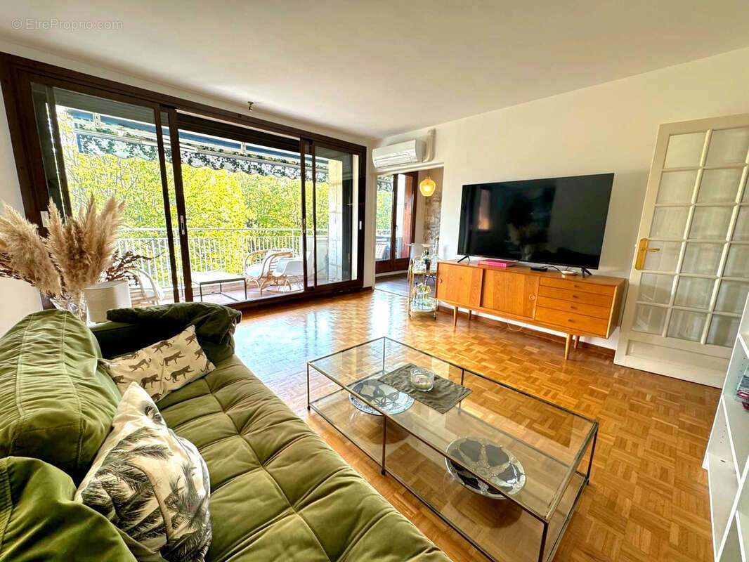 Appartement à MARSEILLE-9E