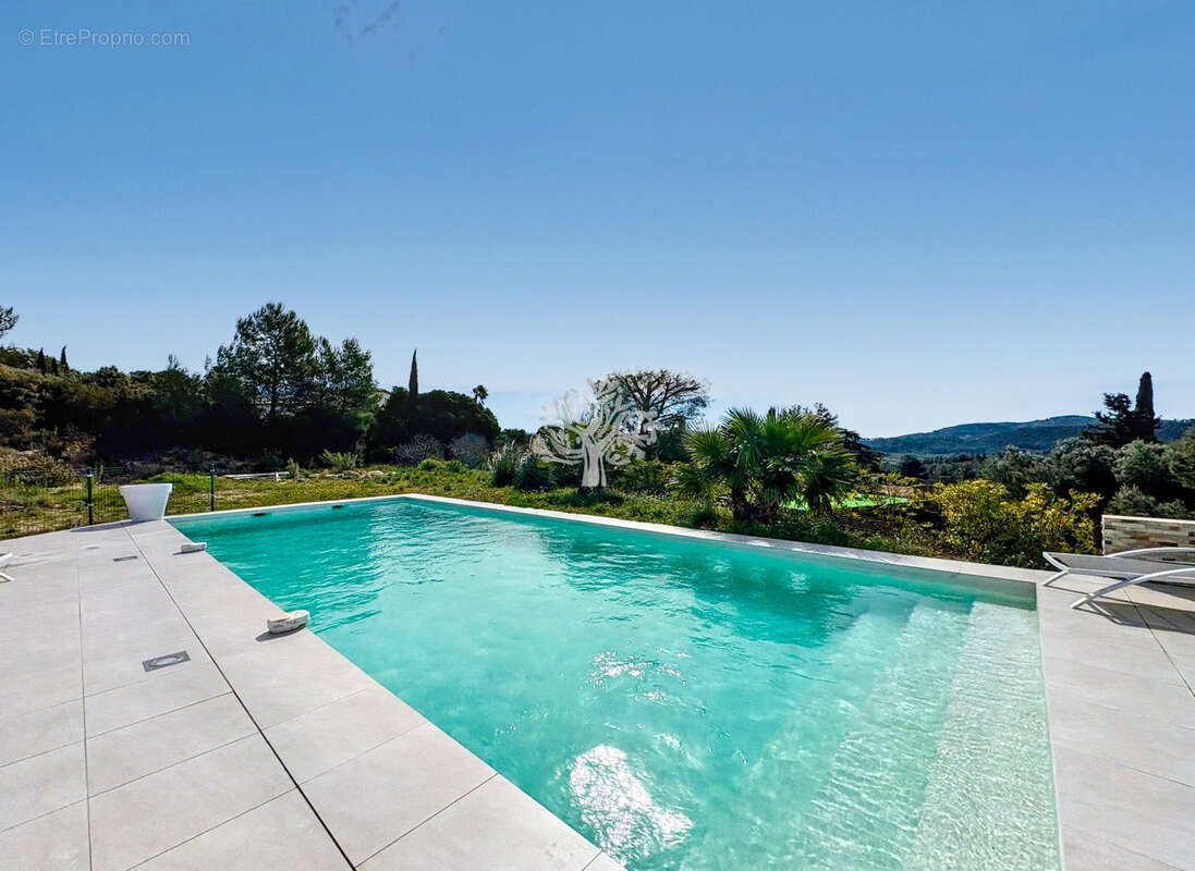 Maison à LA CADIERE-D'AZUR