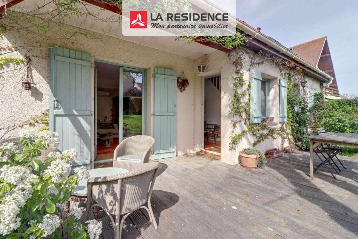 Maison 114 m² à Bazemont  - photo 5