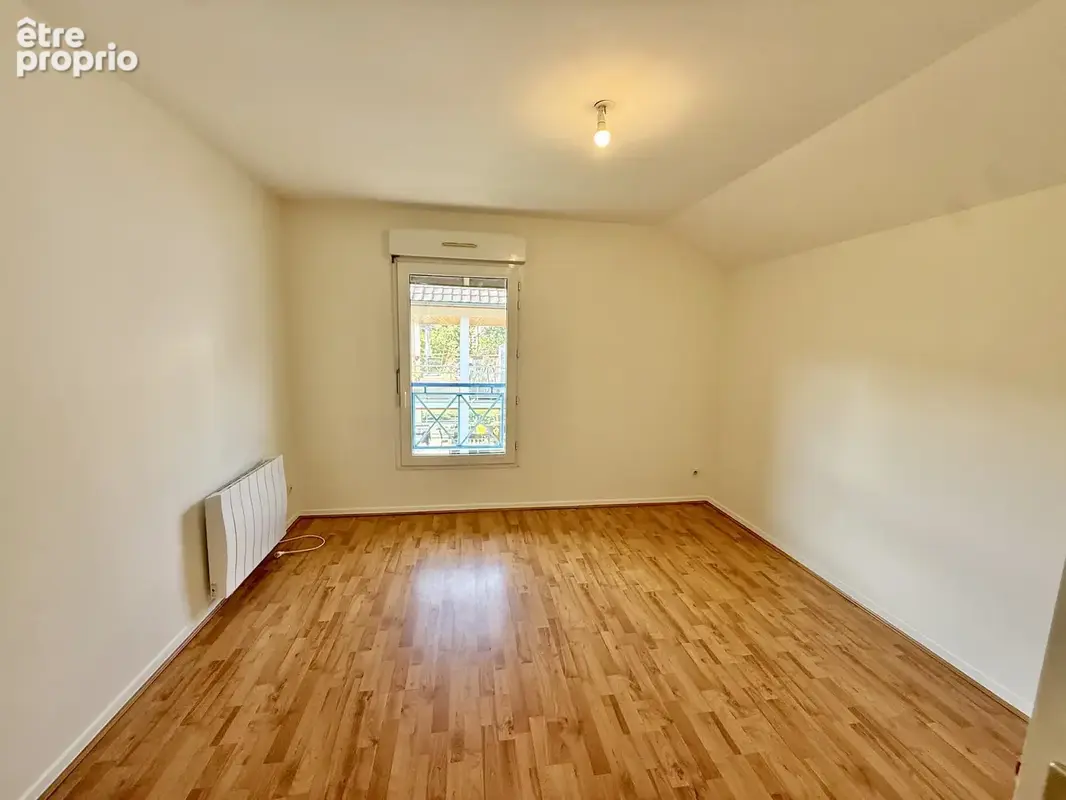 Divonne les Bains 01220, T4 122m2 dernier étage, balcons, garages, parking. - photo 18