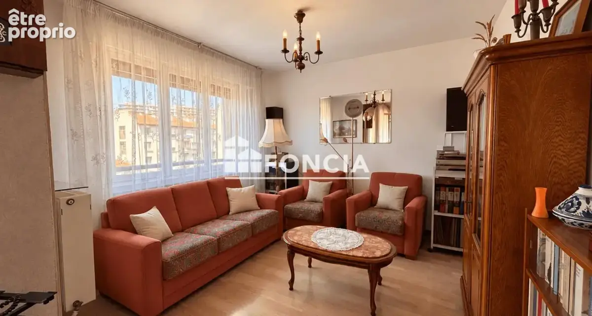 CHARTREUX – Appartement Type 3 de 76 m² avec balcon et loggia au 7eme étages sur 8 - photo 4