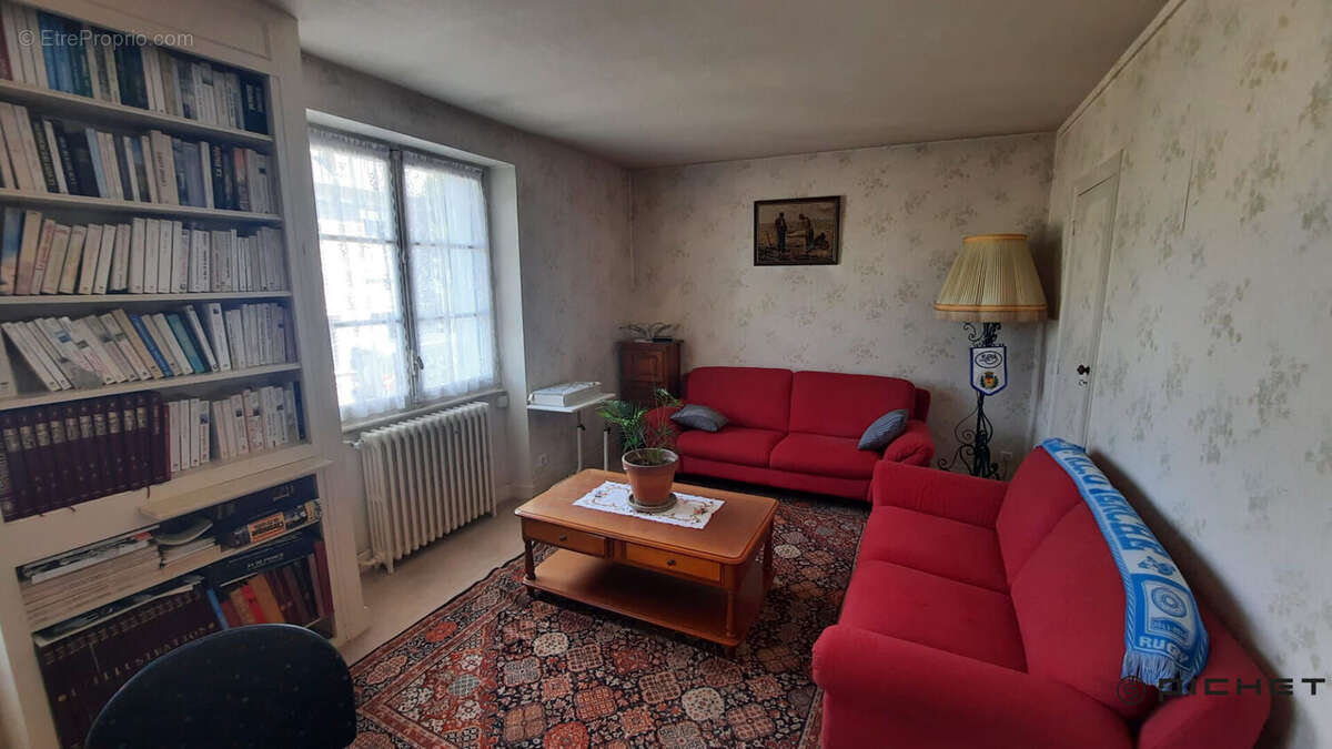 Maison à UZERCHE