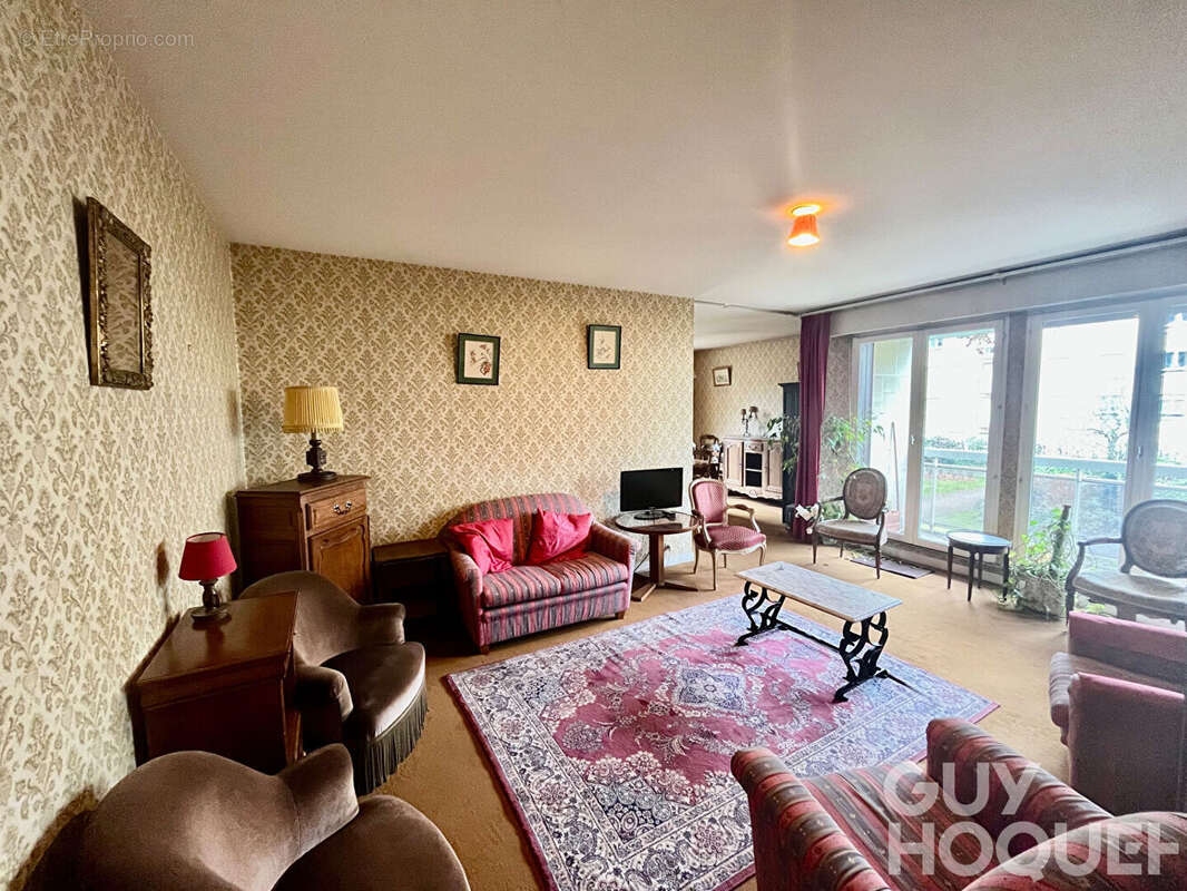 Appartement à VERSAILLES