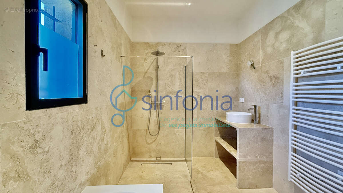 Maison à ARPAILLARGUES-ET-AUREILLAC