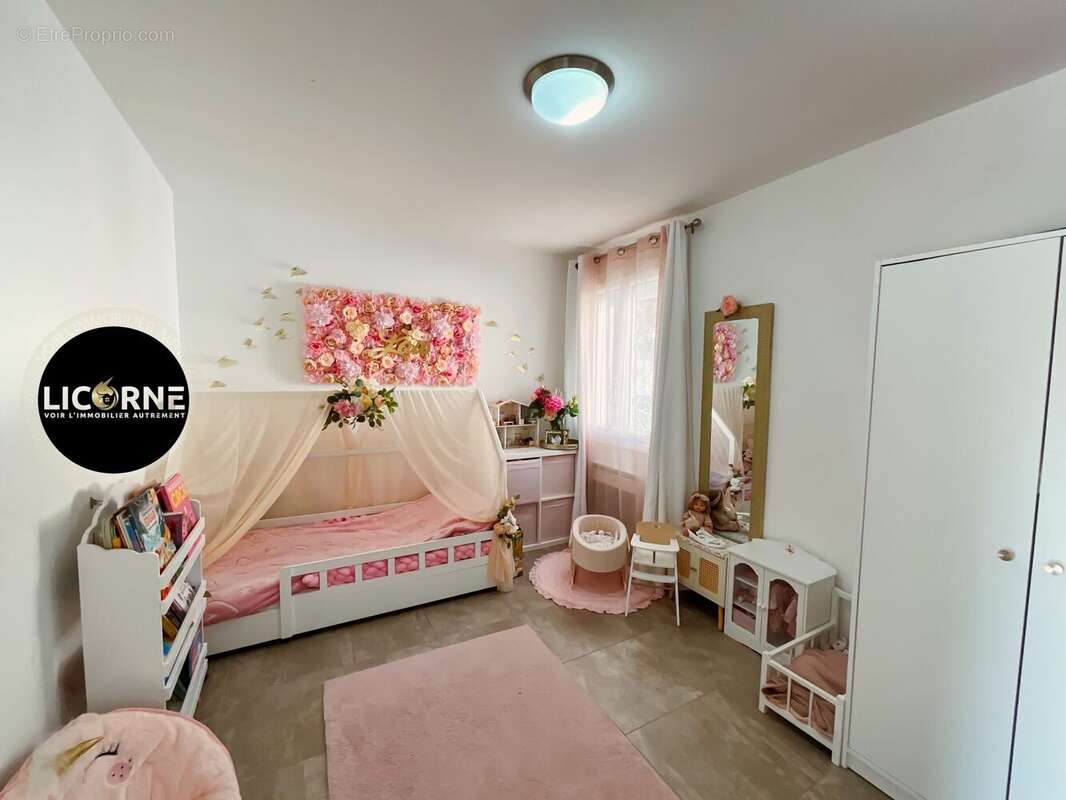 Appartement 79 m² à Le Rove  - photo 9