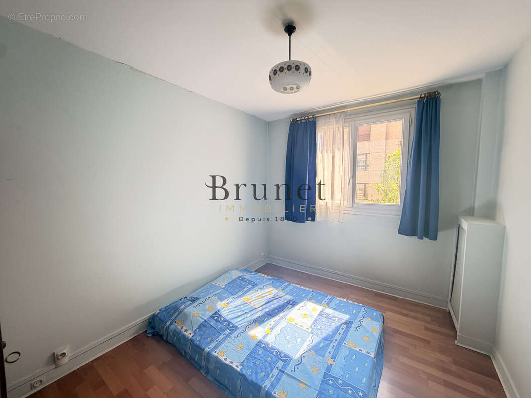 Appartement à SAINT-MAUR-DES-FOSSES