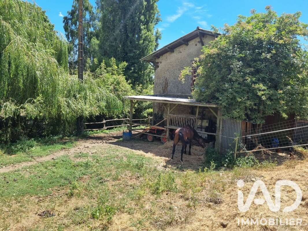 Maison 142 m² à Pouzauges  - photo 4