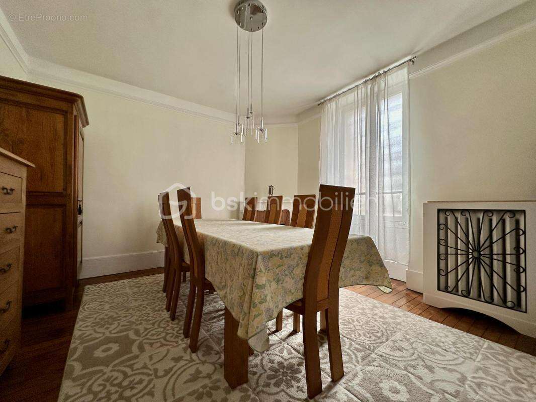 Maison en pierre 114 m² - dépendance de 100 m² louée – Revenu locatif - Centre ville - photo 7