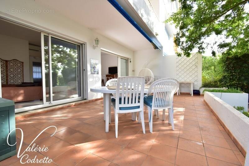 Appartement à HYERES