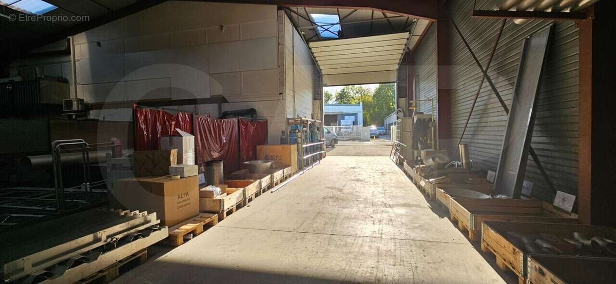 1006 m² à Rennes  - photo 11