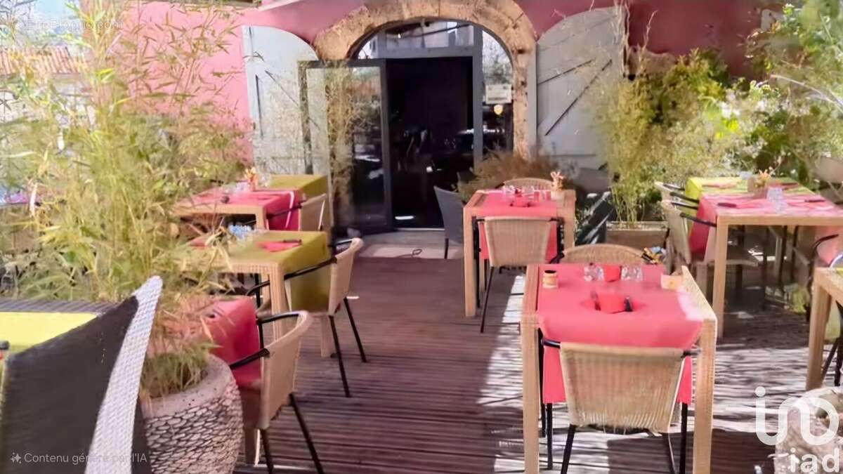 Photo 3 - Commerce à CREISSELS