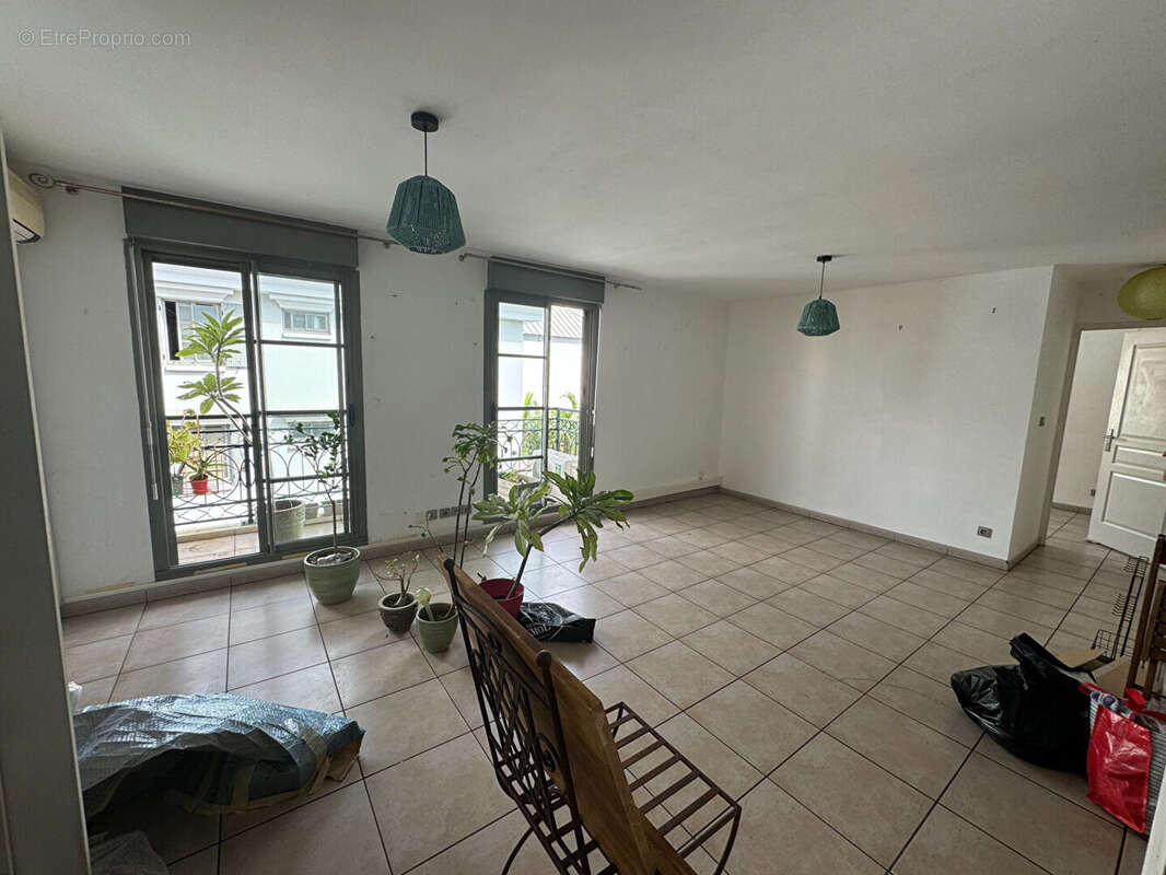 Appartement à SAINT-DENIS