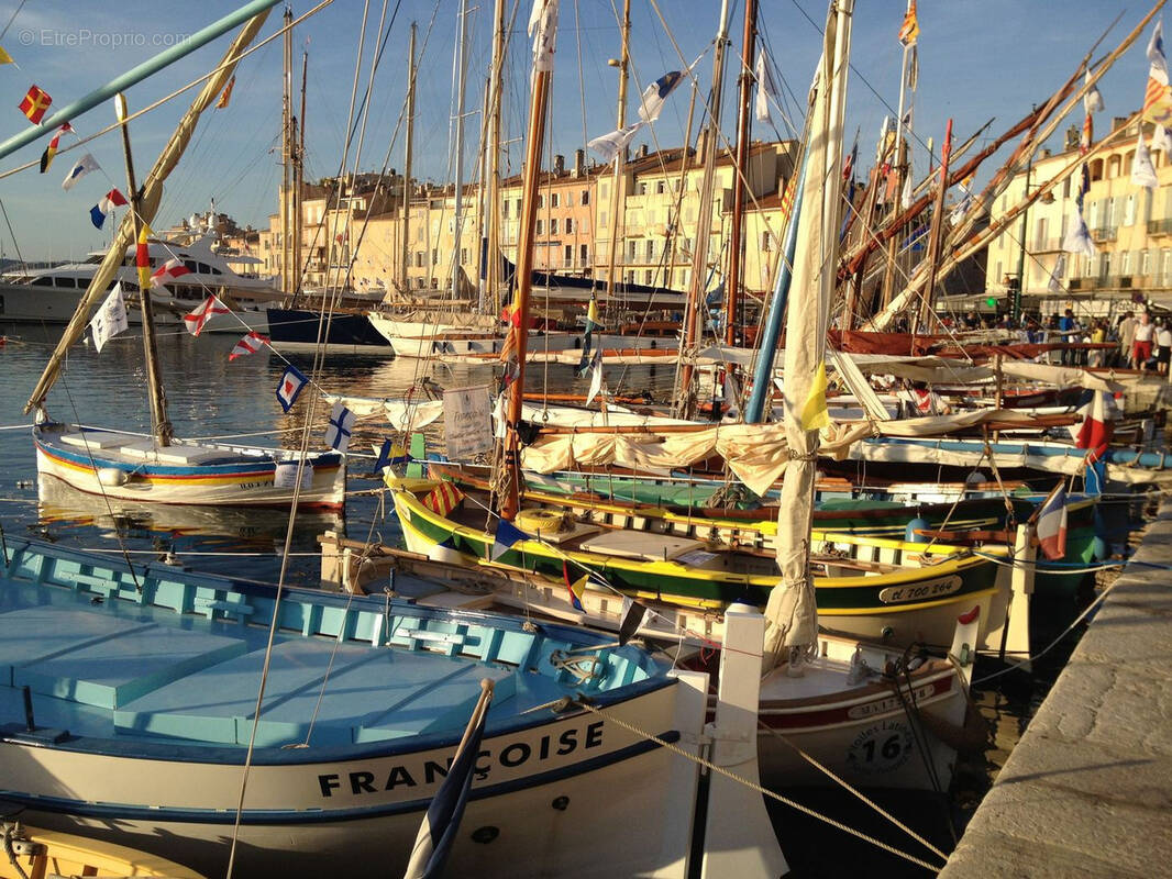 Commerce à SAINT-TROPEZ