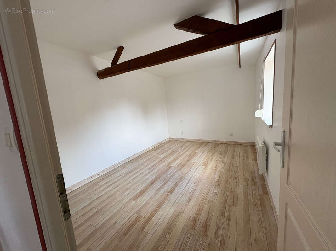 Appartement à AVESNES-LE-COMTE