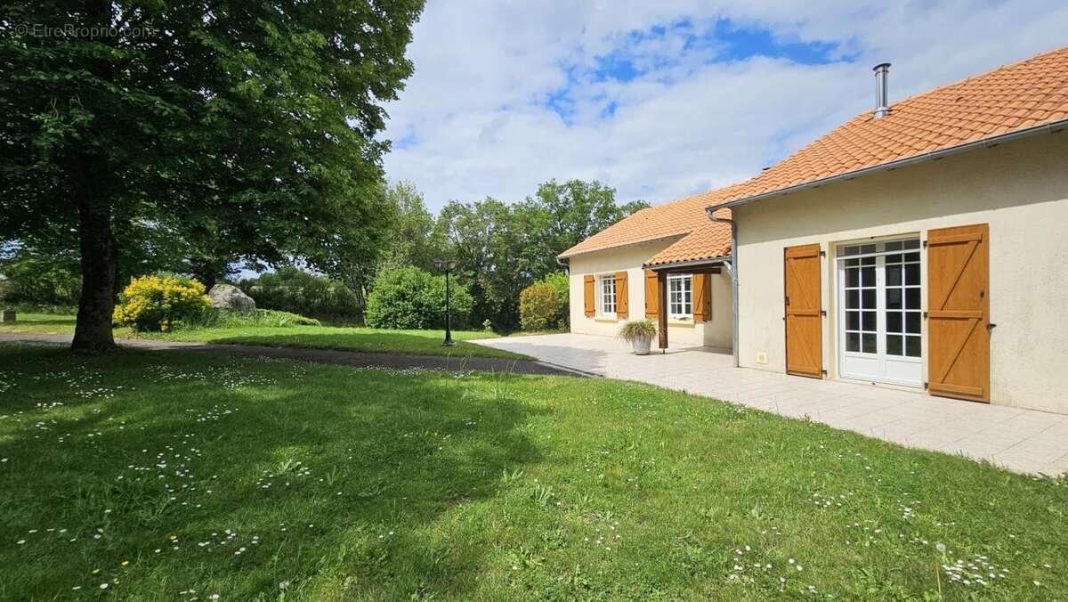 Maison à MAULEVRIER