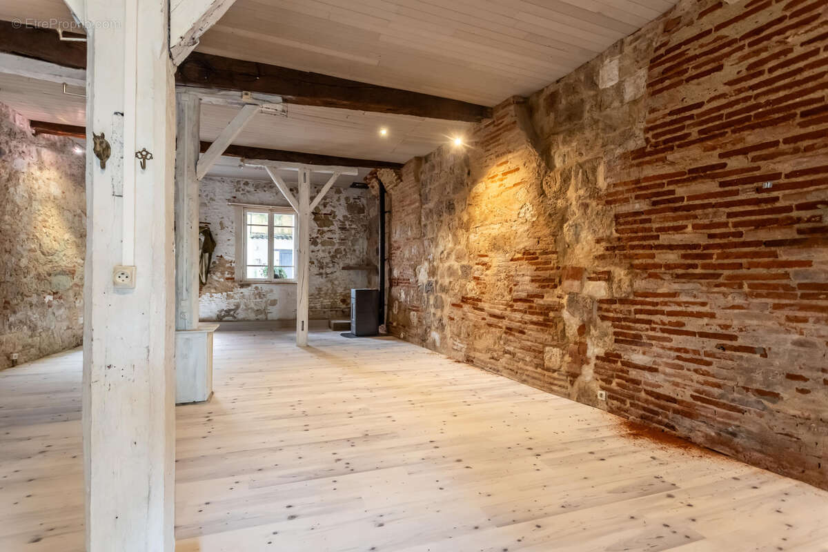 Maison à AUVILLAR
