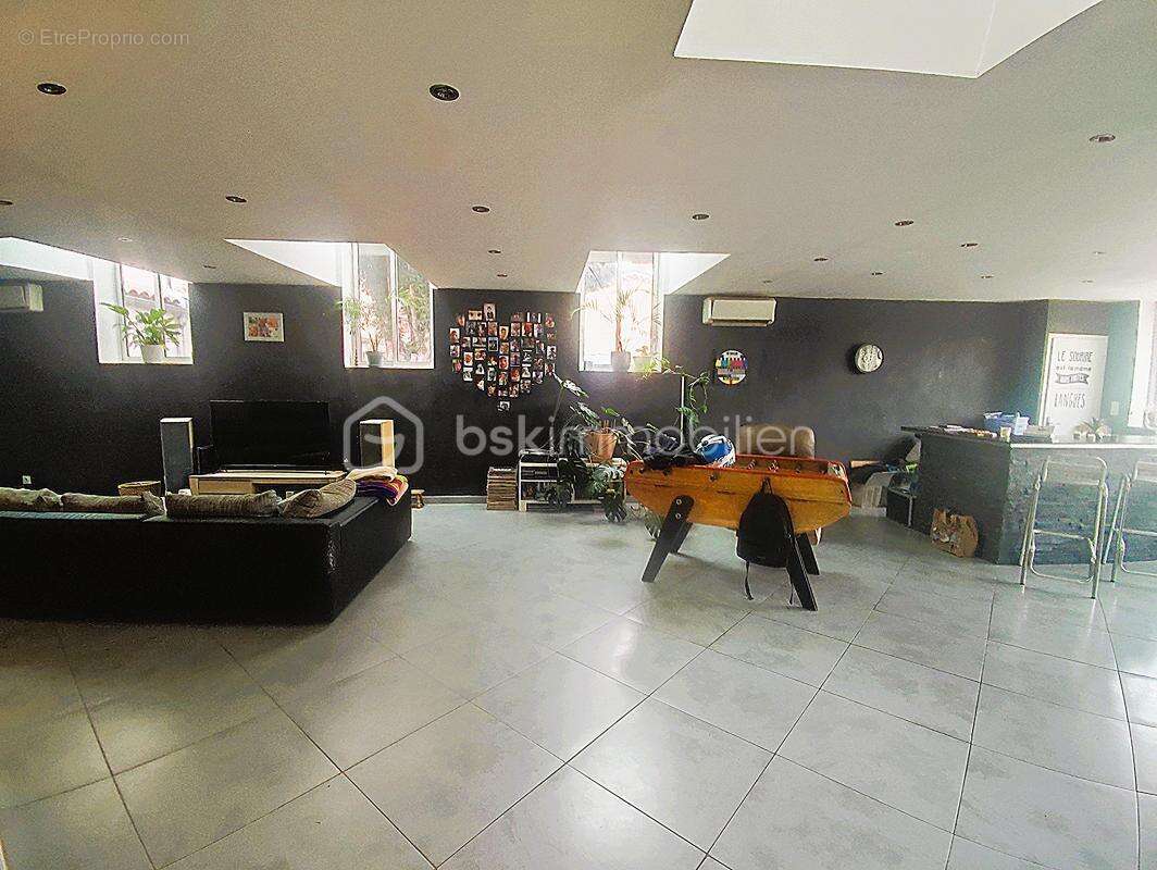 Appartement à BOURG-SAINT-ANDEOL