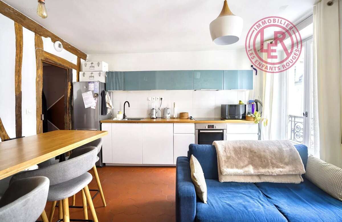 Appartement à PARIS-3E