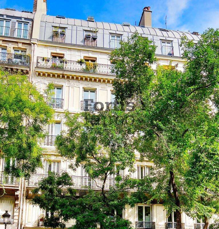 Appartement à PARIS-10E