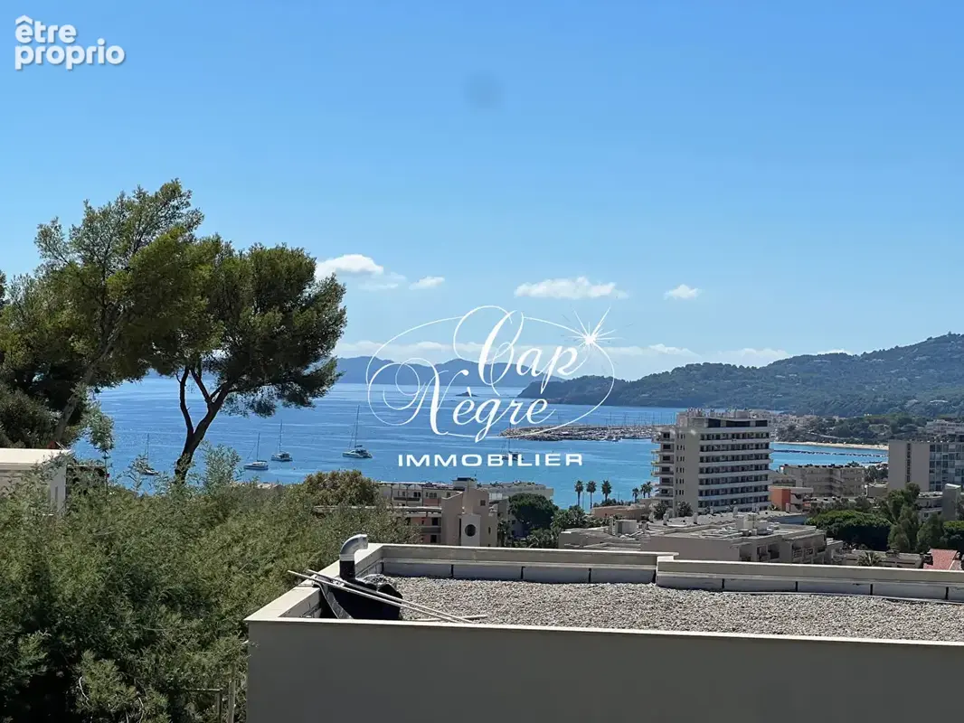 Maison Le Lavandou 4 pièce(s) 158 m2 - photo 2