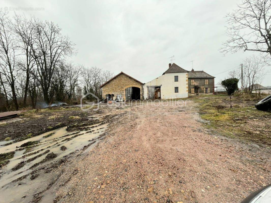 Maison à MELAY
