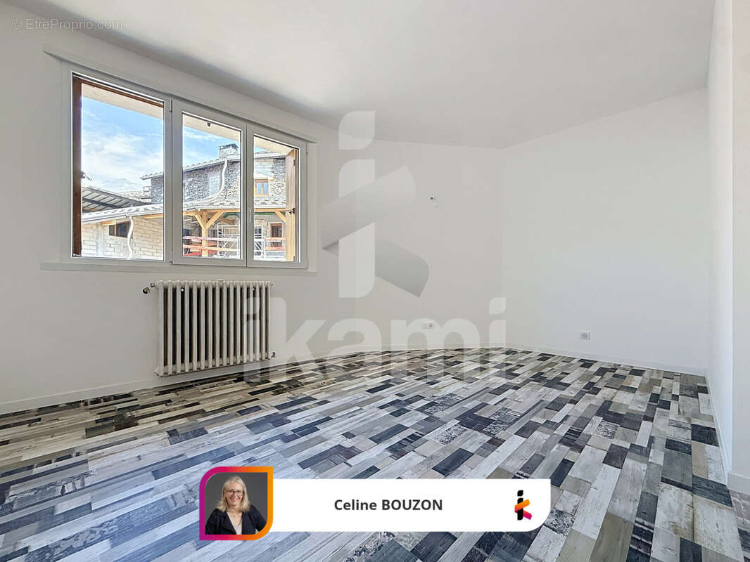 Maison de ville rénovée avec studio indépendant. Centre d'Aigueblanche - photo 5