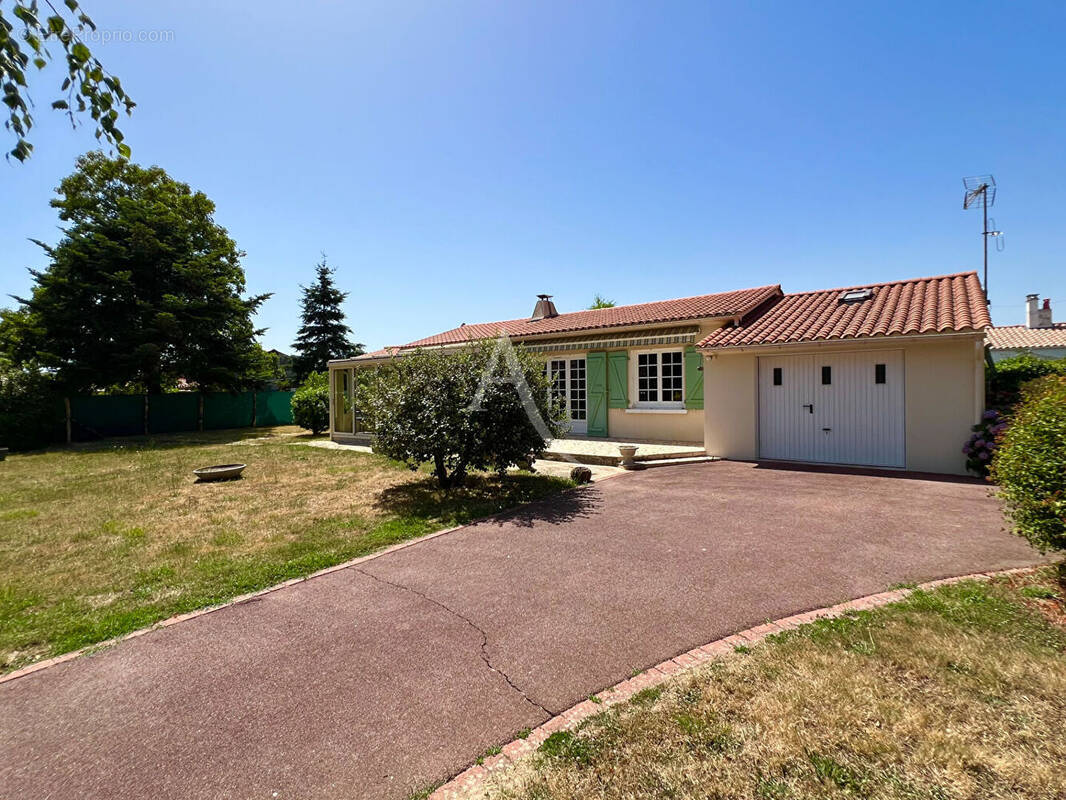 Maison à SAINT-HILAIRE-LA-FORET