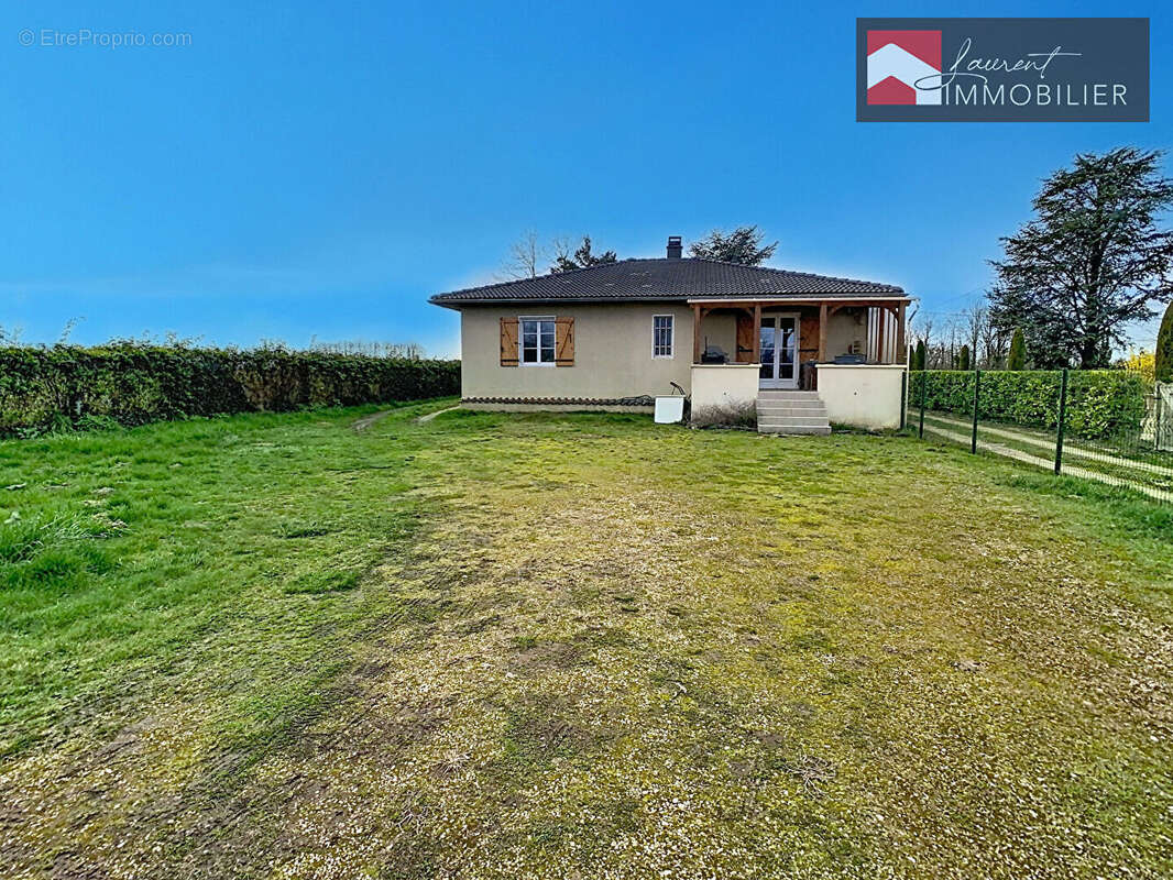 Maison à PONT-DE-VAUX