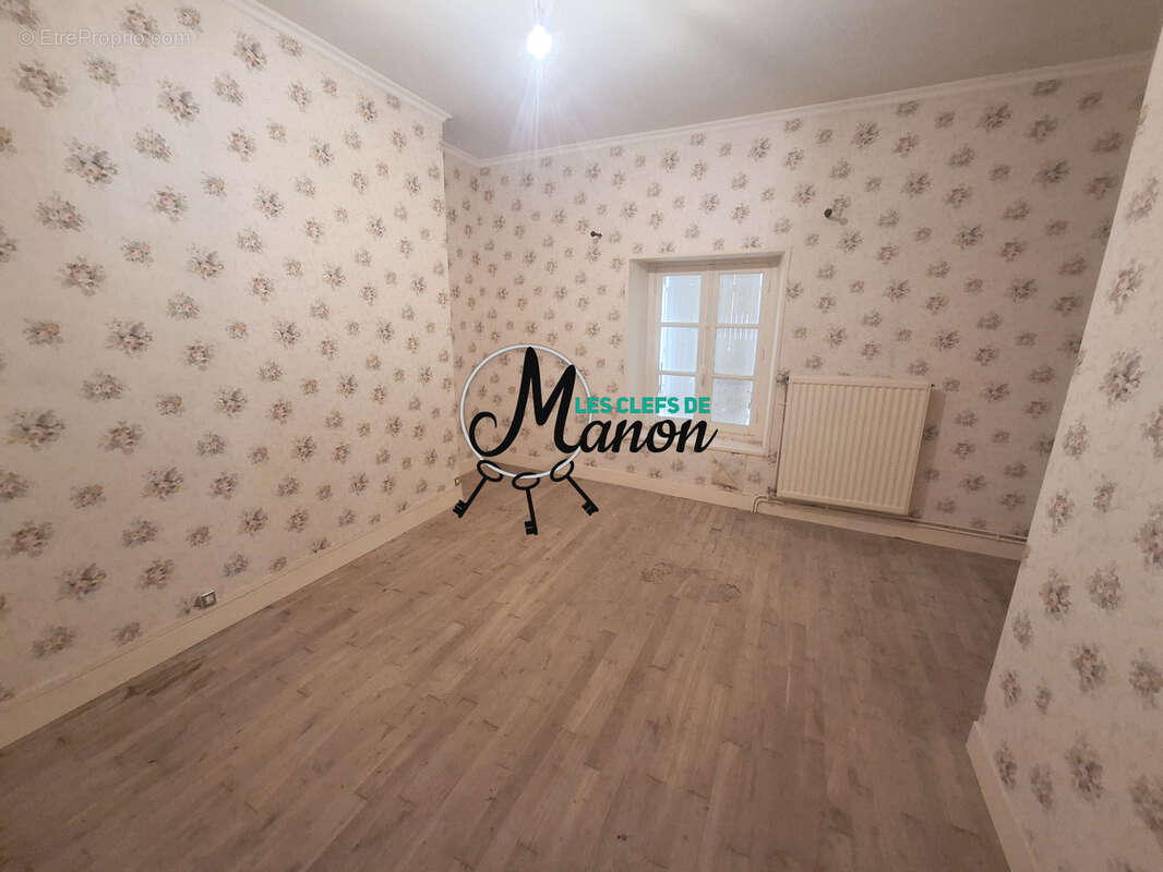 Maison à LAURIERE