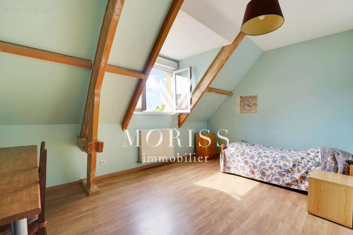 Maison à LE PERREUX-SUR-MARNE