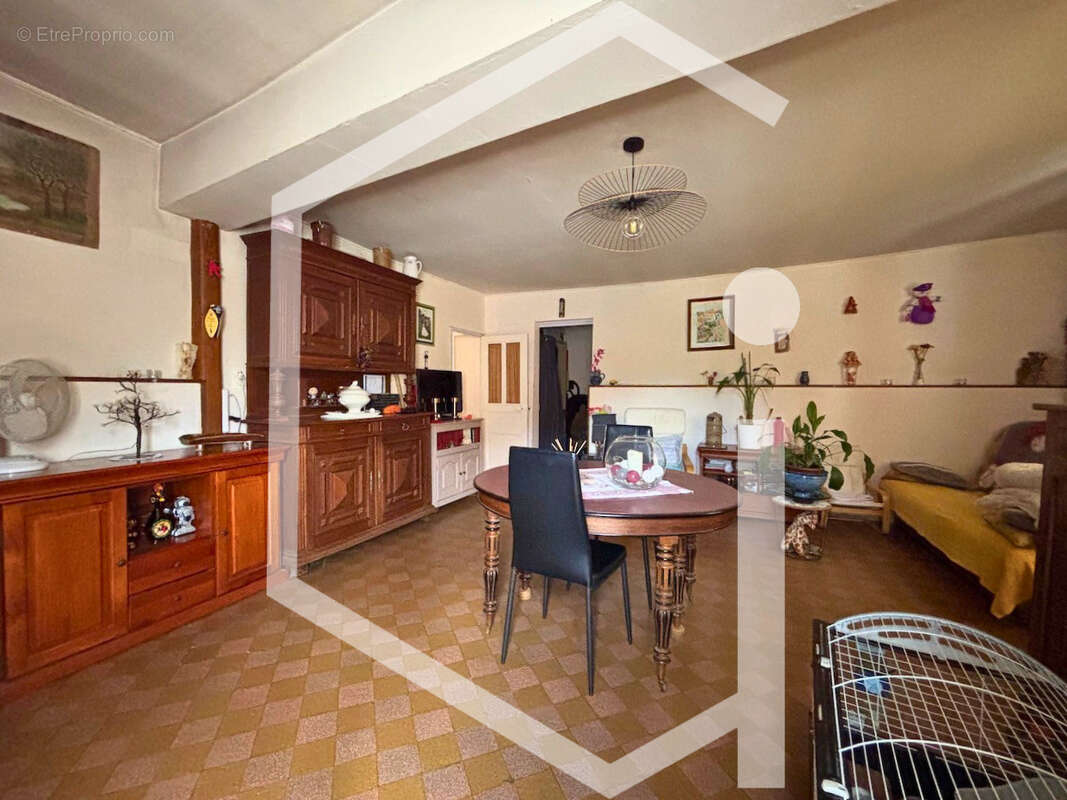 Ensemble immobilier de 3 logements avec potentiel locatif   Secteur touristique - photo 13