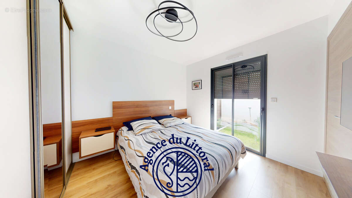 Maison à VAUX-SUR-MER