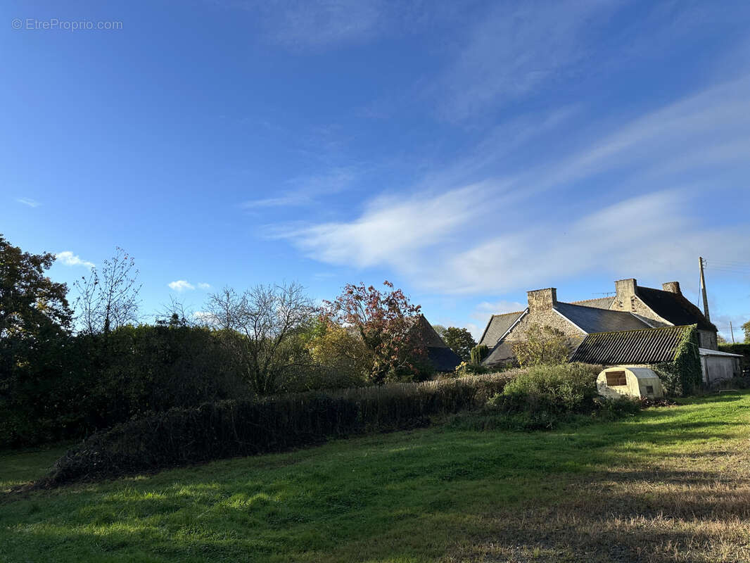 Maison à SAINT-LORMEL
