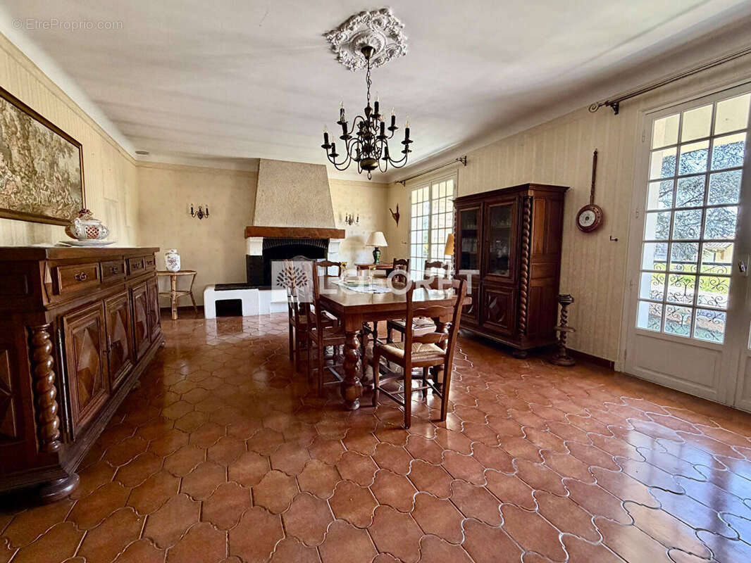 Maison à MERCUES