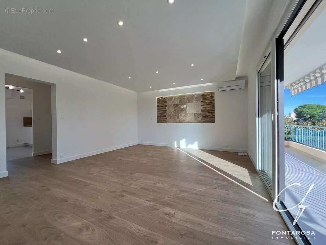 Appartement à FREJUS