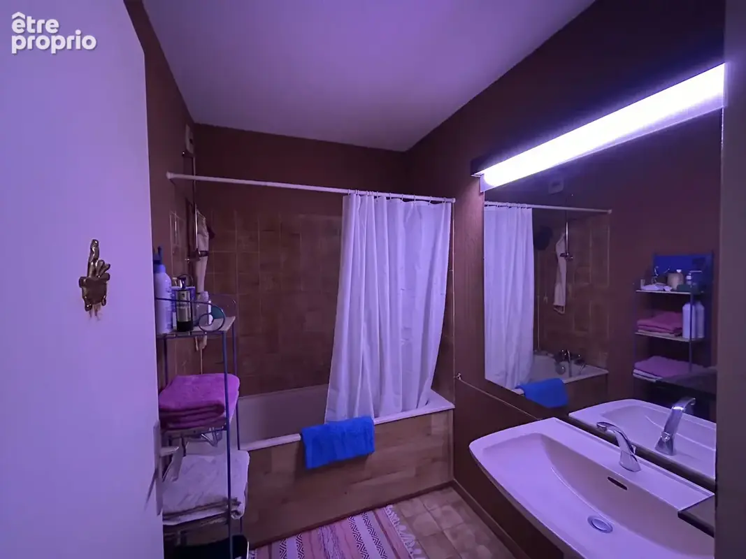 FIGEAC - Idéal Investisseur ! Appartement T2 de 47 m² vendu loué avec cave et parking privatif - photo 5