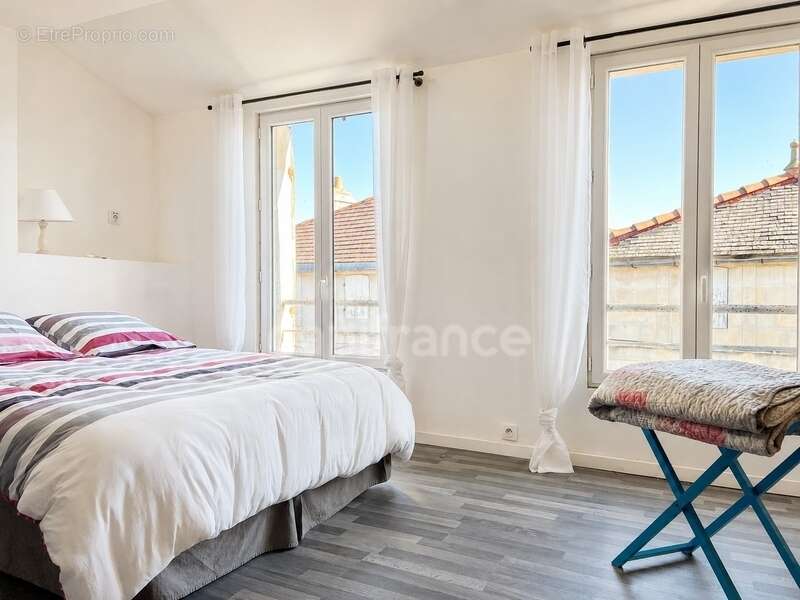 Appartement à PONS