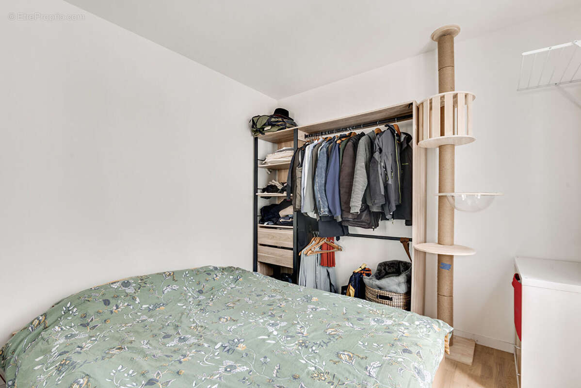 Appartement à PARIS-14E