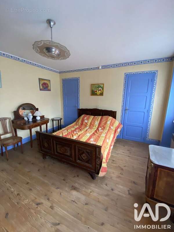 Maison 110 m² à Moulin-Mage  - photo 8