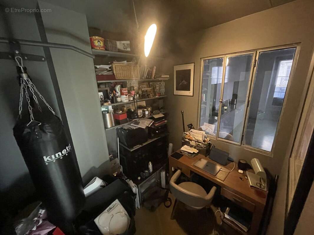 Appartement à PARIS-10E