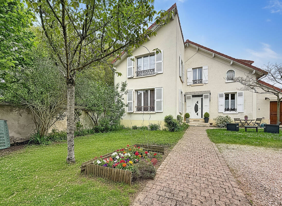 Maison à NANTERRE