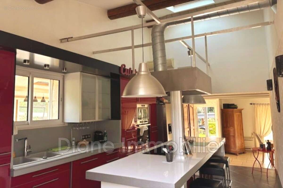 Maison à BELLEGARDE