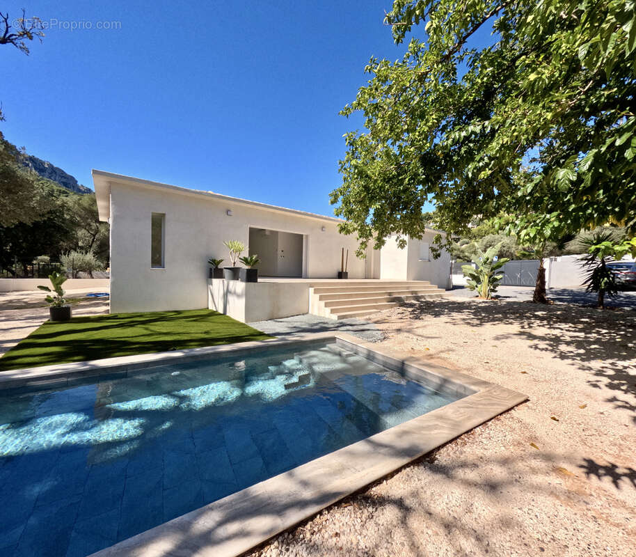 Maison à LA VALETTE-DU-VAR