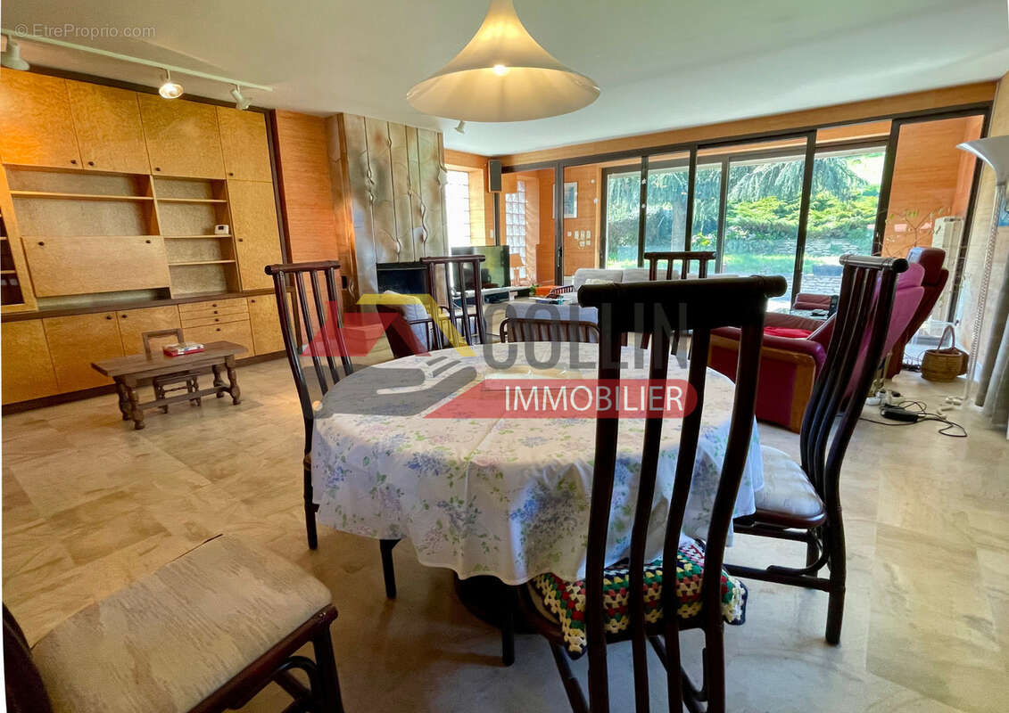 Maison à ROSIERES-AUX-SALINES