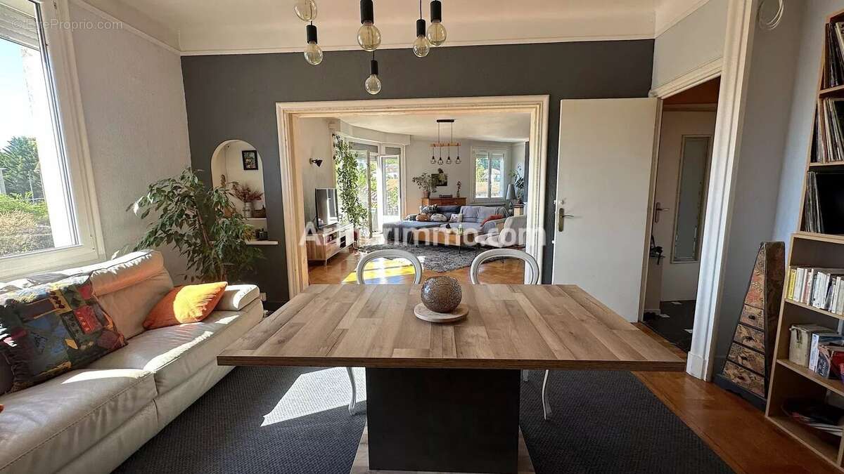 Appartement à LONS-LE-SAUNIER