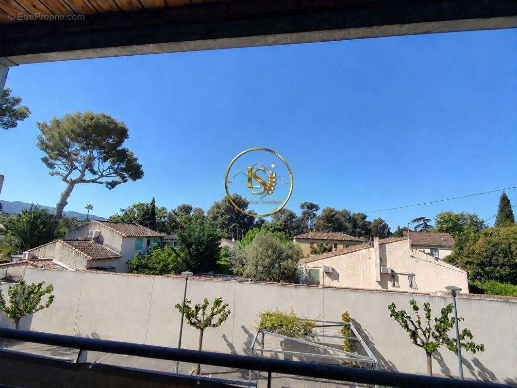 Appartement à MARSEILLE-12E