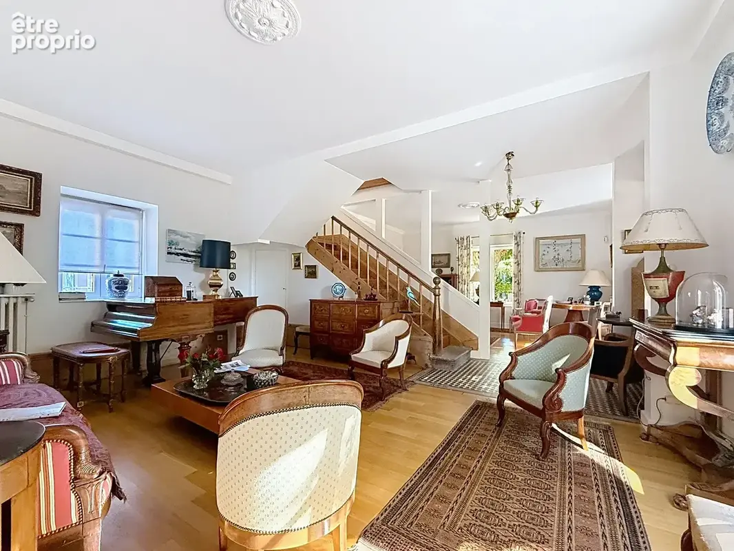 Maison 12 pièces 335 m² à vendre à Montbrison (42600) - photo 6