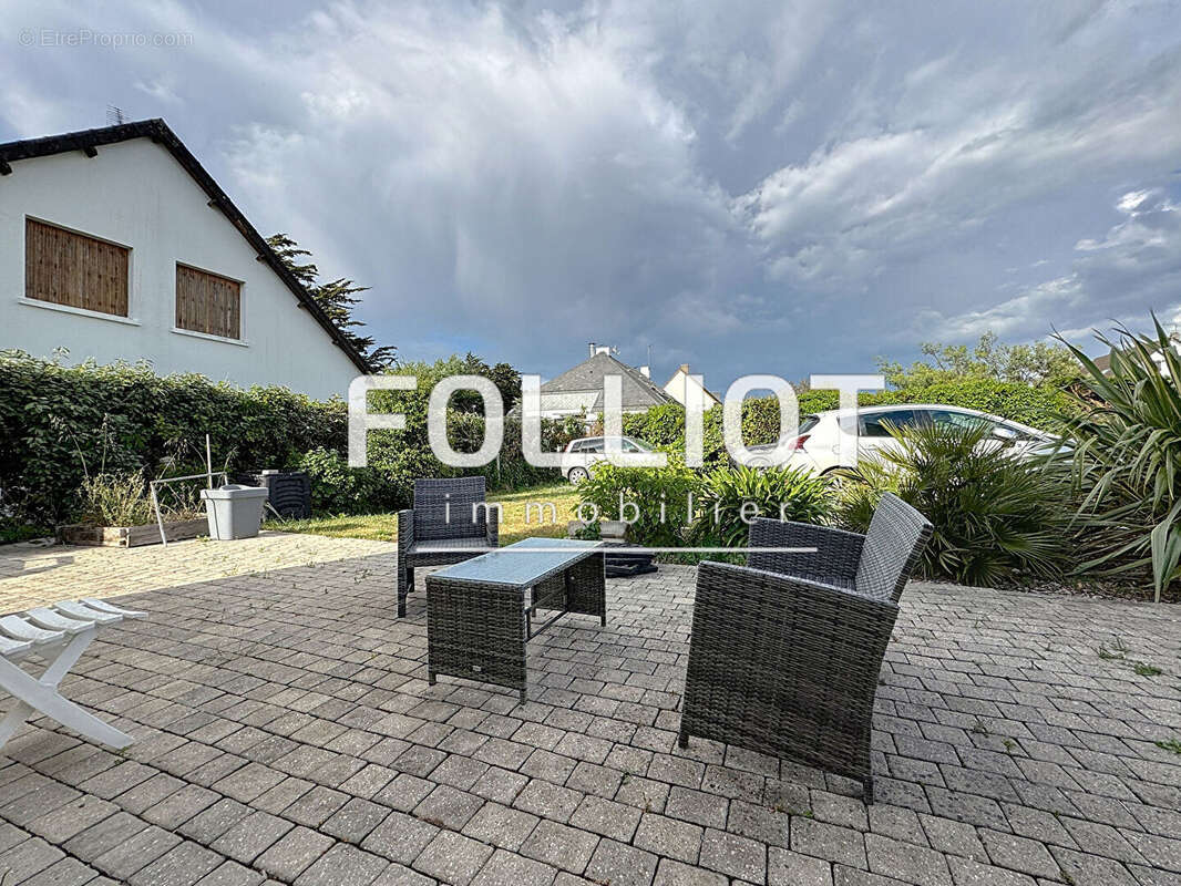 Maison à AGON-COUTAINVILLE